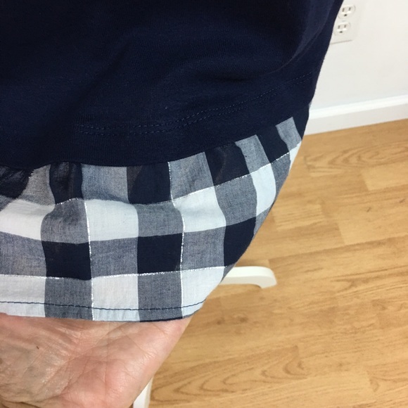 NWT.  Kim Rogers Navy Blouse Size M - Picture 4 of 7